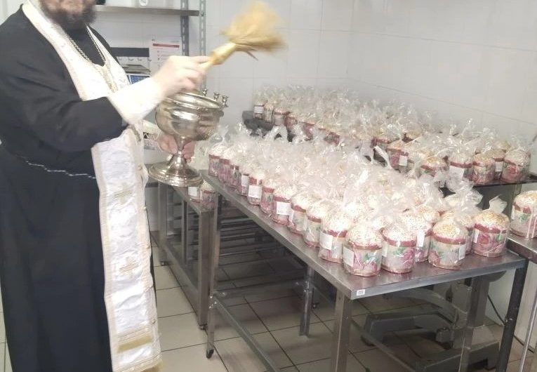 Освящение куличей и яиц в Геронтологическом Центре